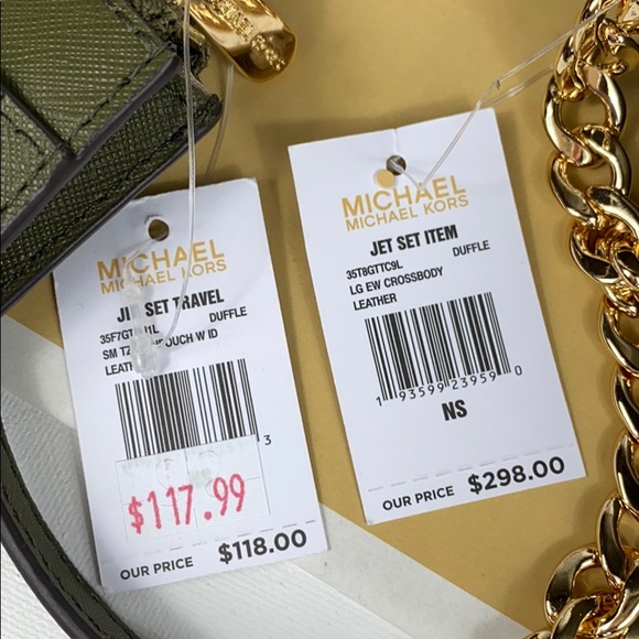 ❤️Michael Kors EW Crossbody & Coin Pouch wallet - Picture 9 of 9